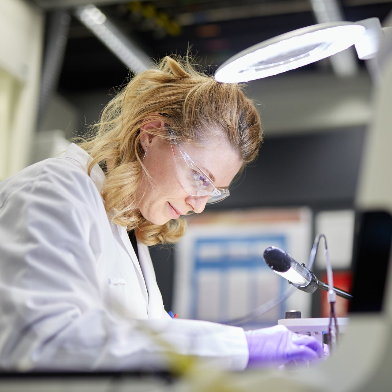 Woman working in the laboratory